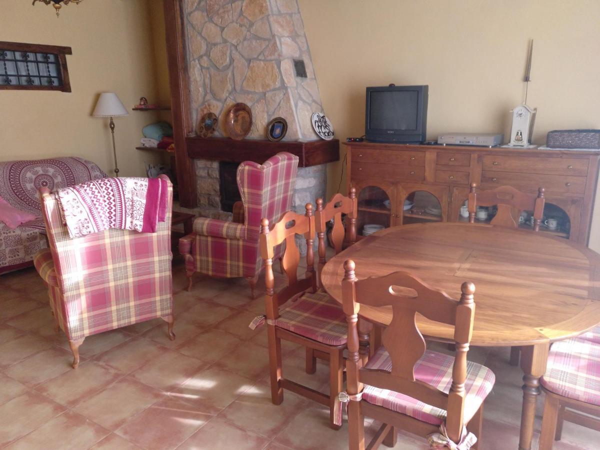 Casa Rural Amador Villarroya de los Pinares Eksteriør bilde
