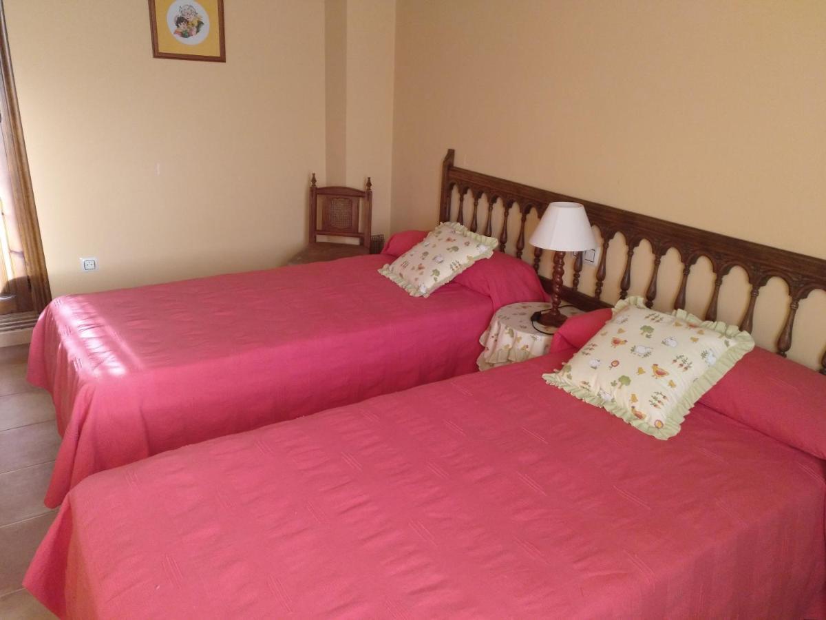 Casa Rural Amador Villarroya de los Pinares Eksteriør bilde
